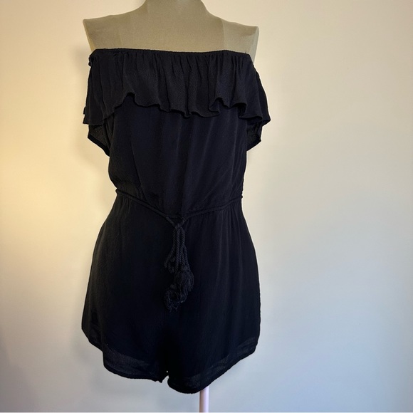 Ruffle Off Shoulder Black Romper - Picture 6 of 7
